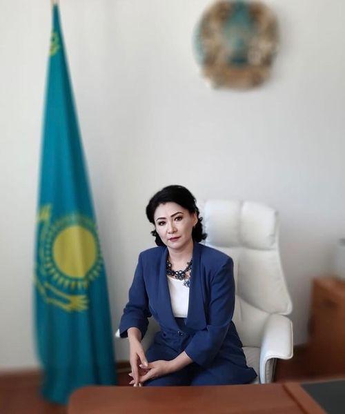 Сіздерді  бүгінгі жарқын да қуанышты мереке -Білім күнімен құттықтаймыз!