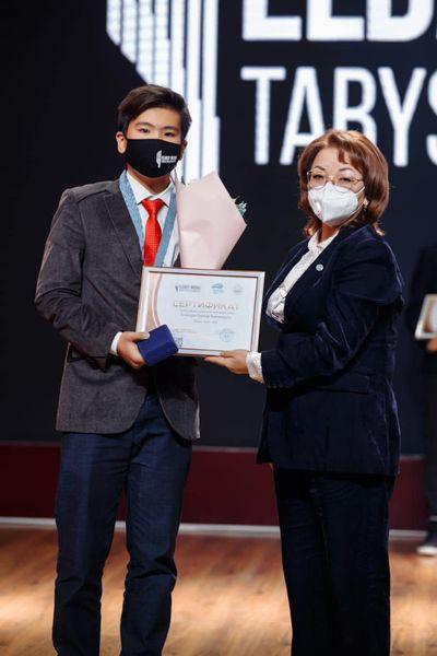 ЕЛБАСЫ МЕДАЛІНІҢ ИЕГЕРЛЕРІН ҚҰТТЫҚТАЙМЫЗ!