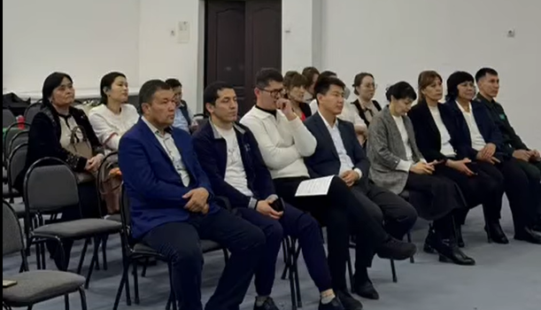 Aғылшын тілі пәнінің мұғалімі Елемес Нурила “Art Therapy in the EFL Classroom” атты коучинг өткізді